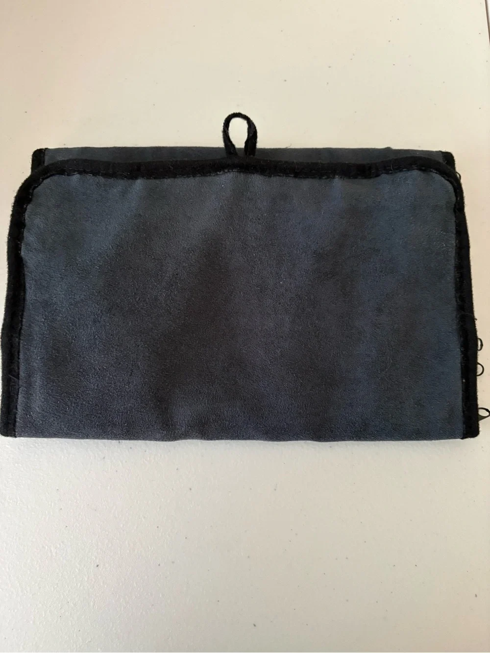 Silver SafeKeeper Black Velvet 18 Pocket Jewelry Organizer with Clear Pockets